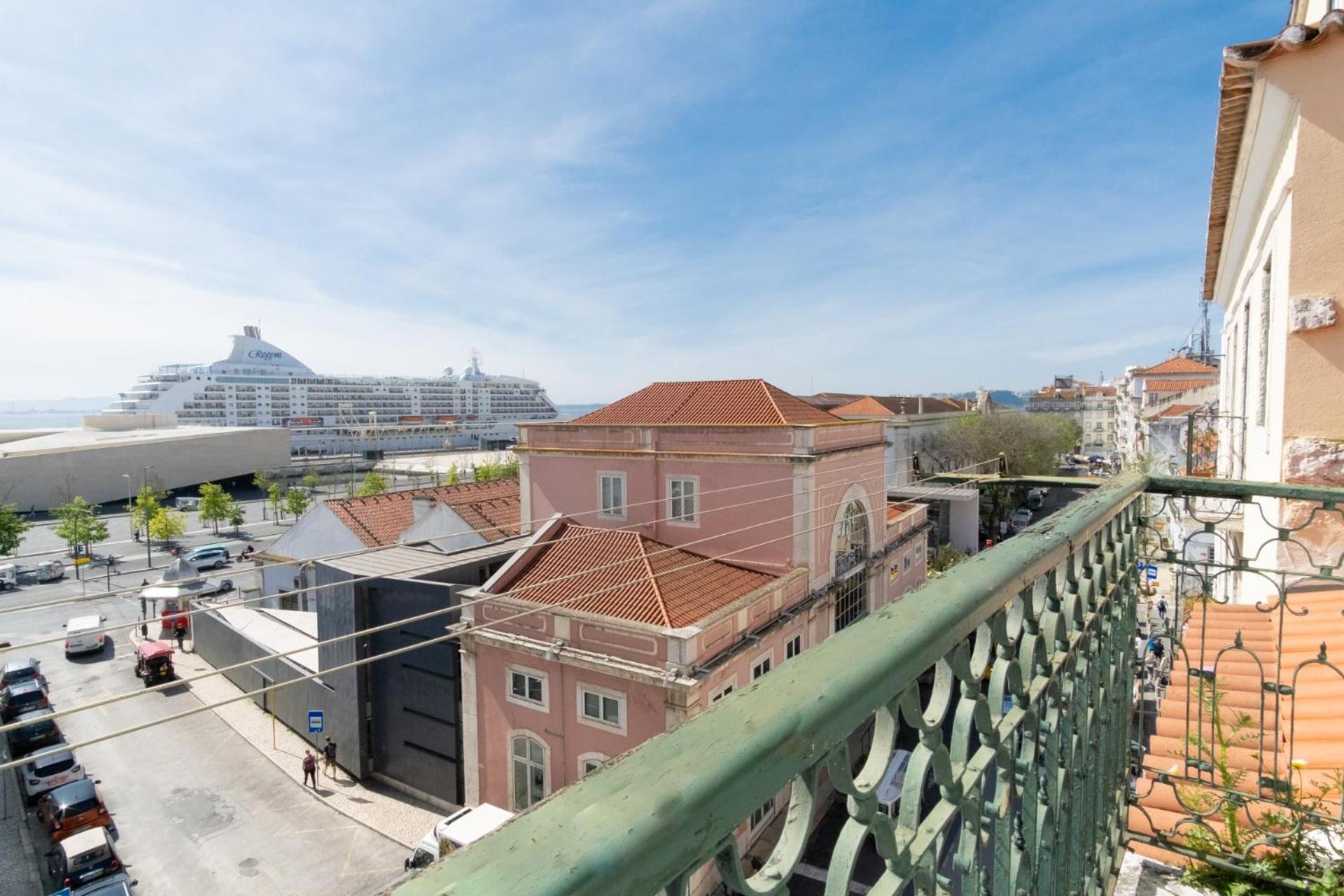 Apartment Ttl126 - Em Alfama Lisbon
